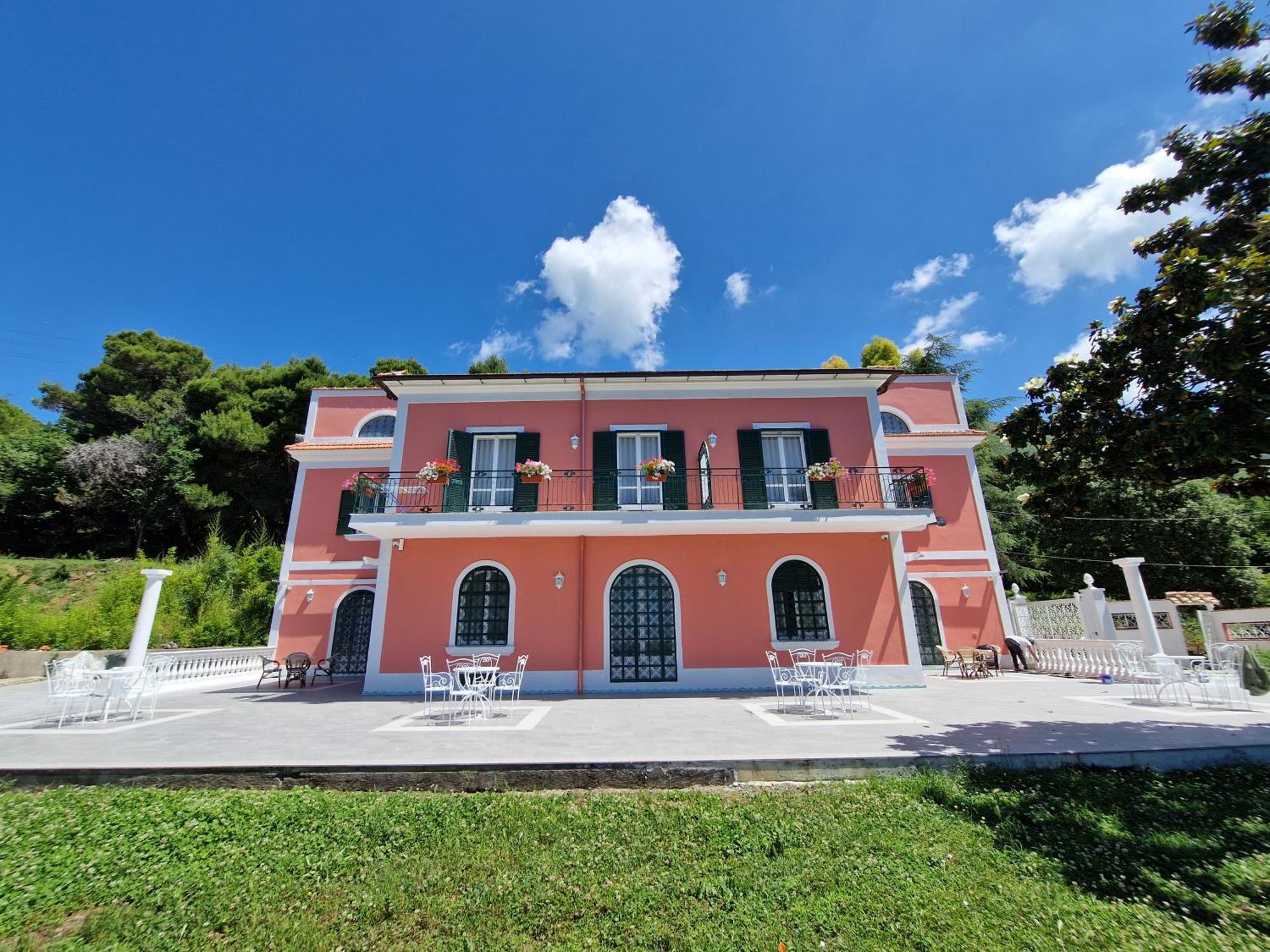 Villa Esmeralda Salerno Exterior photo