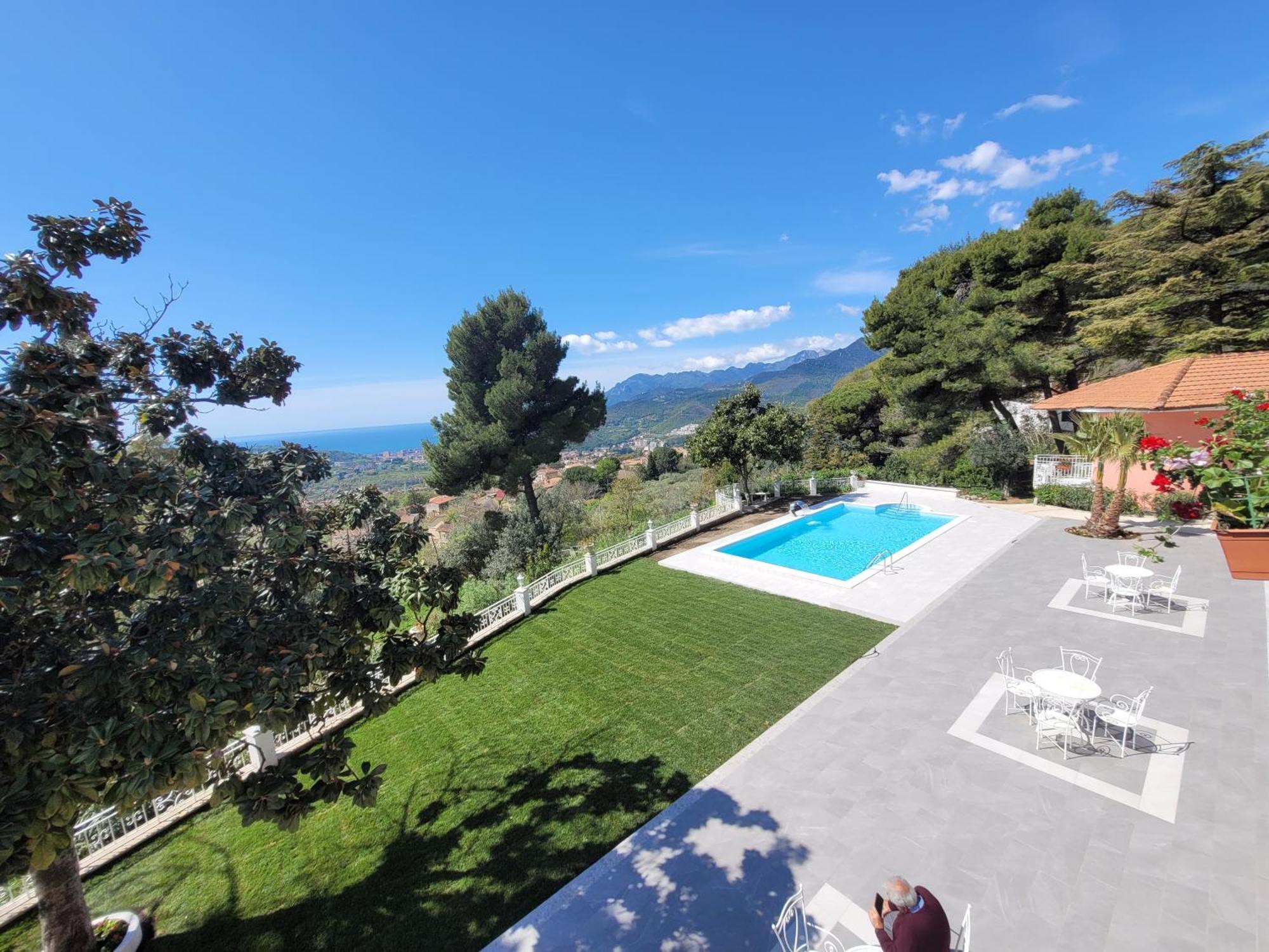 Villa Esmeralda Salerno Exterior photo